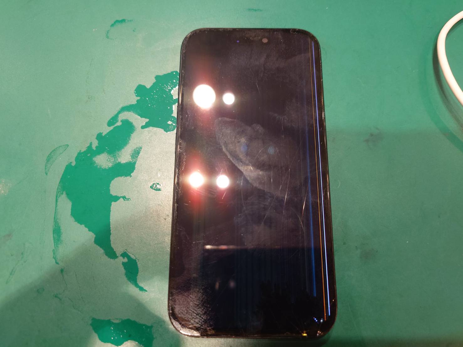 【板橋よりご来店】iPhone 16の液晶画面交換修理のご依頼をいただきました！